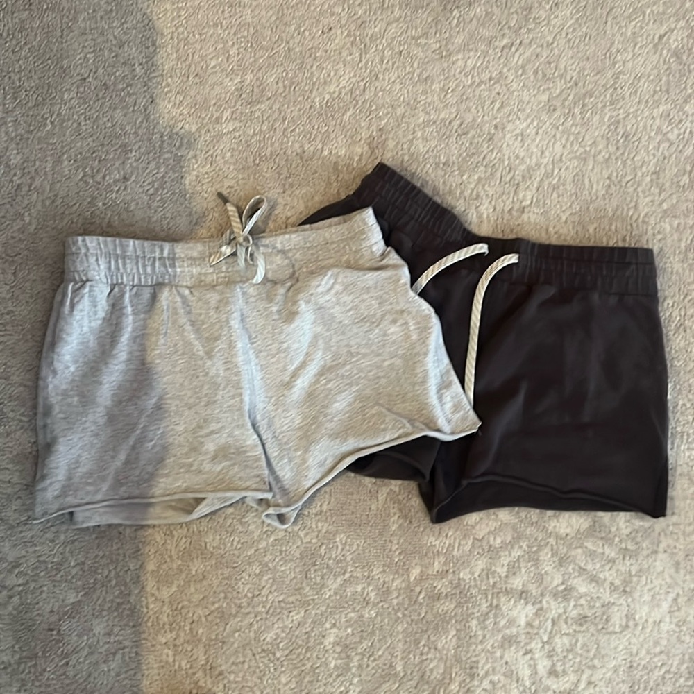 Vuori Laguna Shorts (2)